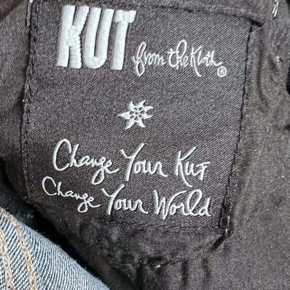 Kut from the Kloth low rise slightly distressed straight leg blue jeans size 8 - Picture 7 of 7